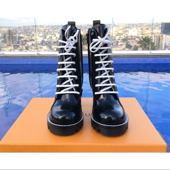 Never Used LOUIS VUITTON Star Trail Boots Size 36 - Picture 7 of 8